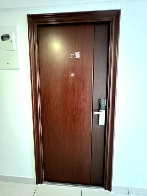 Dayinn, Skyhouse Bsd Lux And Homey Studio, Near Aeon Bsd And Ice Bsd Cilenggang ภายนอก รูปภาพ